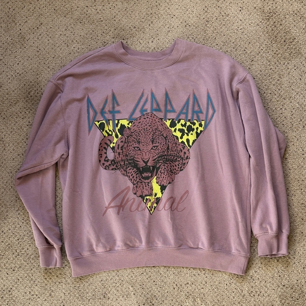 Def Leppard Women’s Graphic Sweatshirt in Excellent Condition